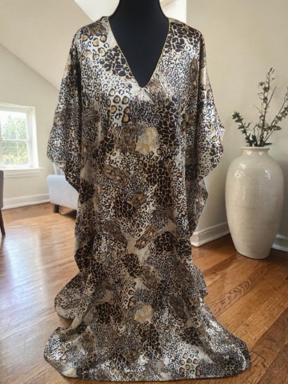Cool Clothings Safari Leopard Print Caftan/MuuMuu ✨One Size✨